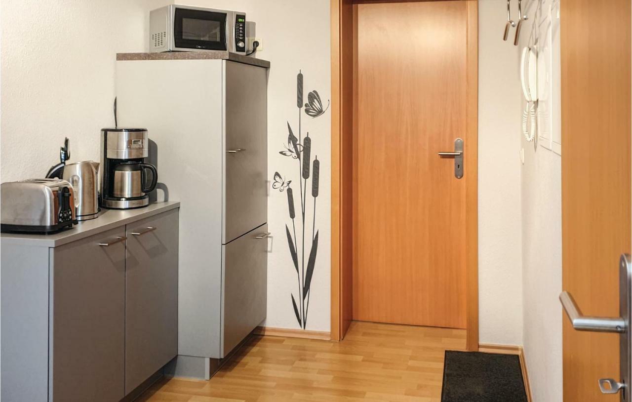 2 Bedroom Nice Apartment In Insel Poel-Gollwitz Exterior foto